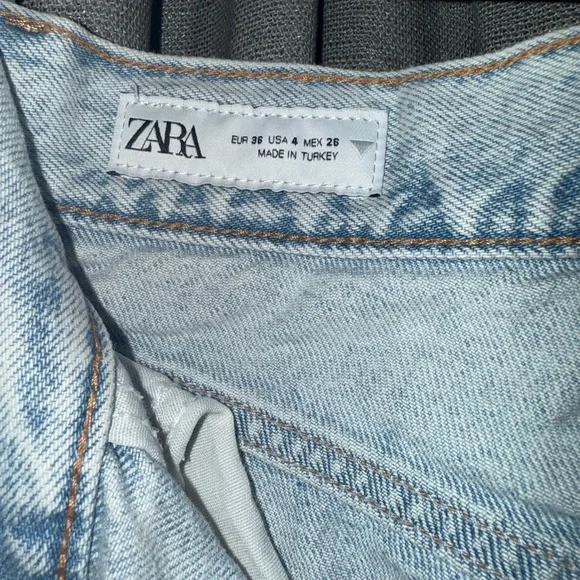 Zara Light Blue Flare Jeans - Picture 2 of 2